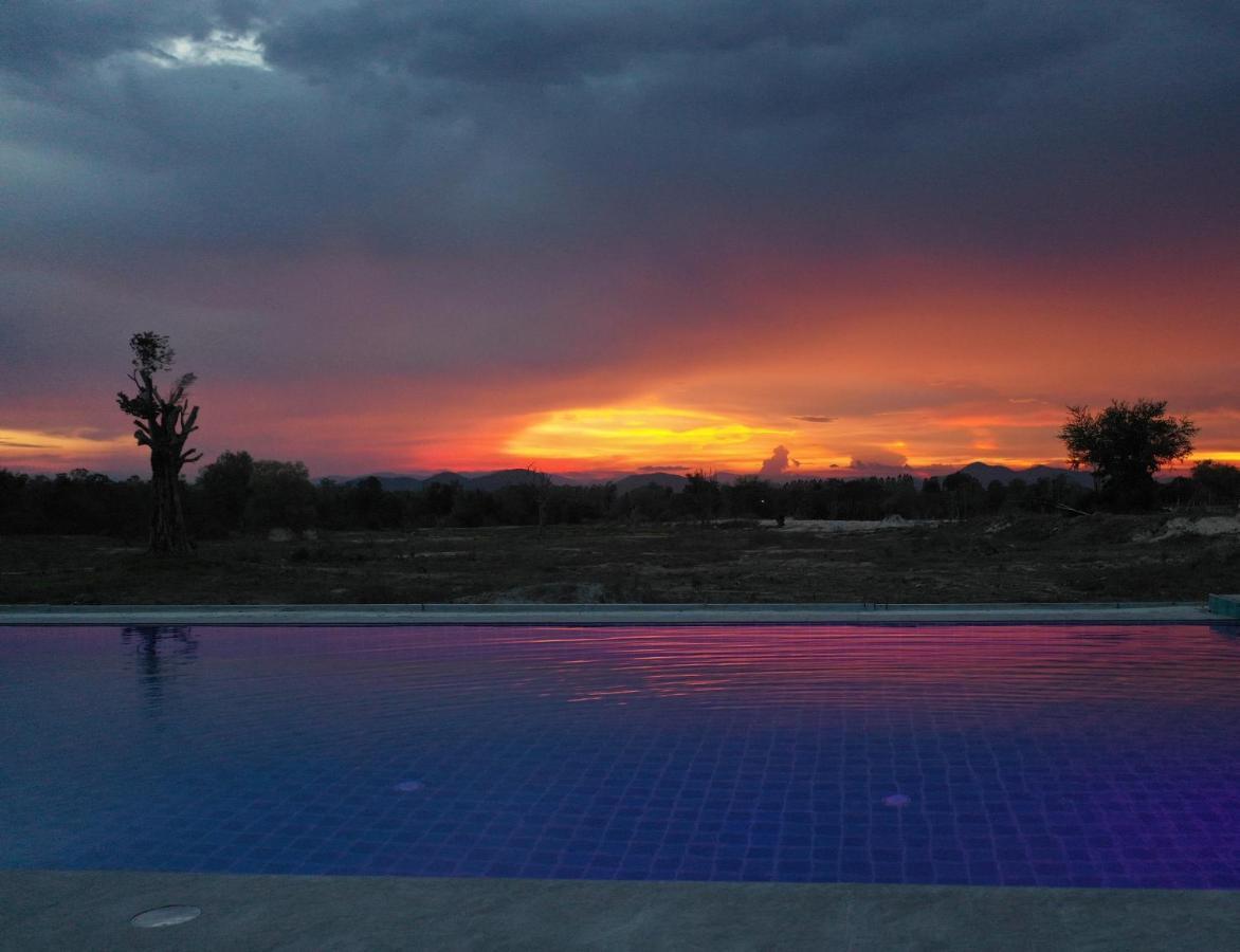 I Love Phants Lodge Ban Huai Thawai Экстерьер фото